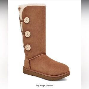 Women’s size 11 Uggs. Brand new, never worn.